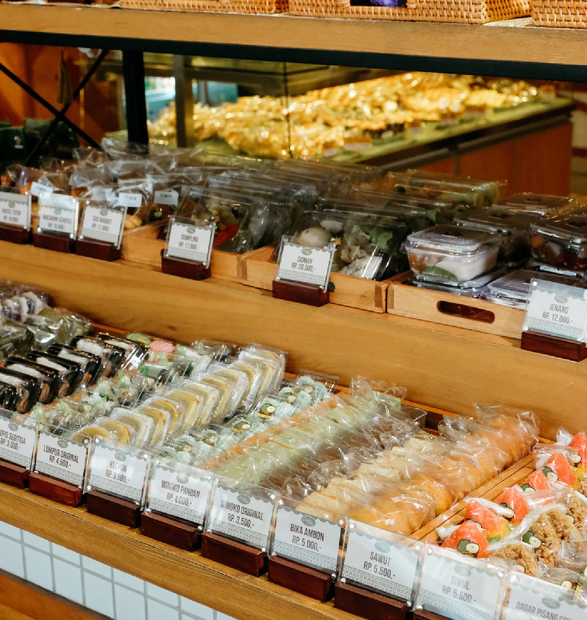 Jasmine Cakery display counter